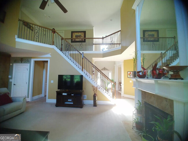 Foto del edificio - 5830 Trailwood Ct