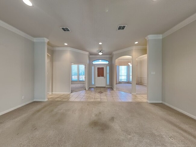 Building Photo - 1026 Belmont Dr