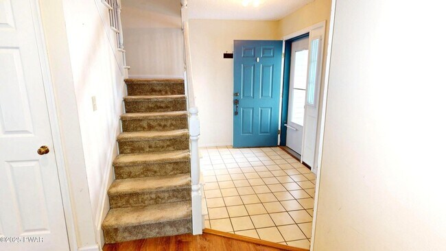 Foto del edificio - 4038 Somerset Ct