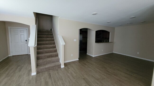 Foto del edificio - Great 3B/2B Townhome in Chaffee Crossing! ...