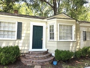 Building Photo - 427 Robney Dr