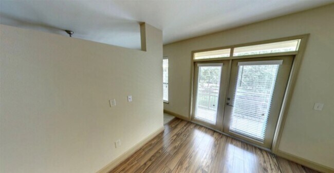 Foto del edificio - 3333 Weslayan St