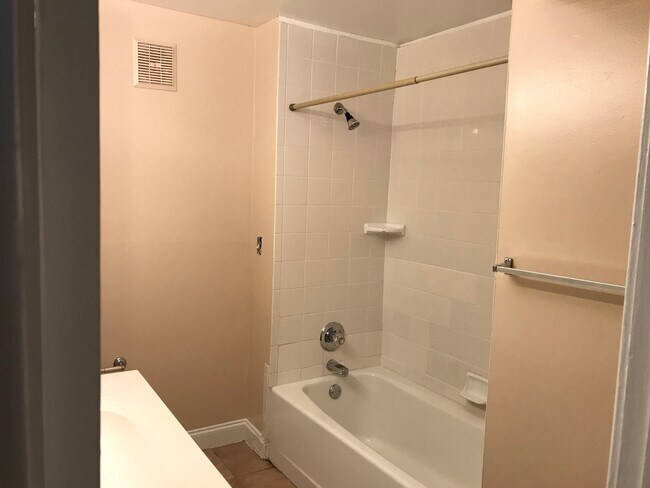 Baño - 1808 Greene St