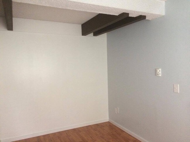 Building Photo - Apartment in Seattle - Wedgwood