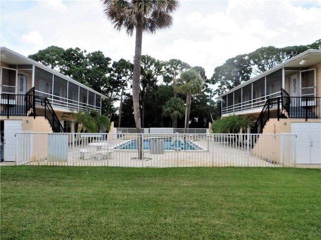 Foto del edificio - 333 SE Martin Ave