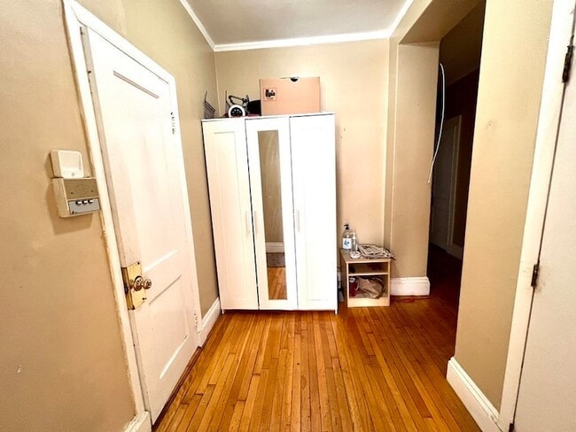 Photo - 32 Reedsdale St Apartment