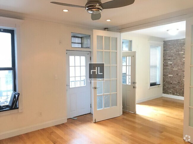 Building Photo - East 18th Street