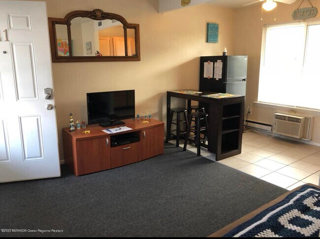 Foto del edificio - 14 Bay Blvd