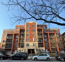 Building Photo - 1670 Mill St
