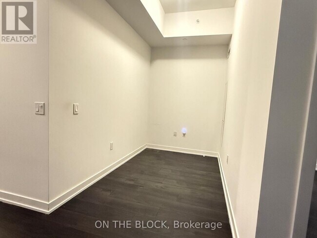 Building Photo - 38 Iannuzzi St