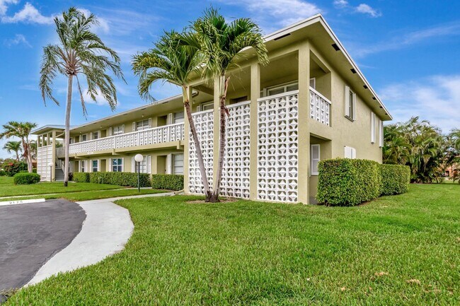 Foto del edificio - 1140 Mahogany Way