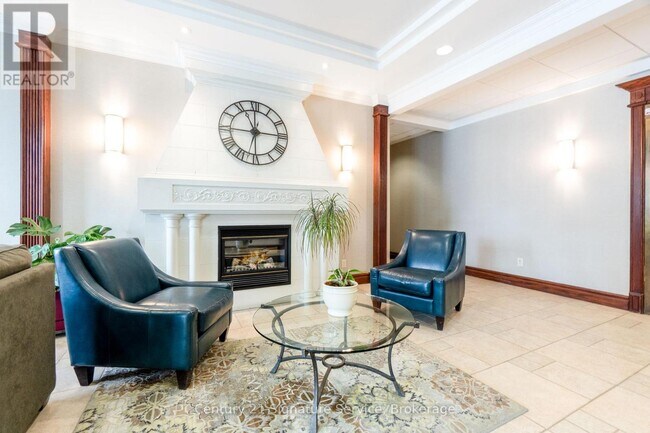 Building Photo - 2545 Erin Centre Blvd