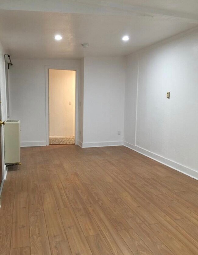 Foto del edificio - 3219 Gleason Ave