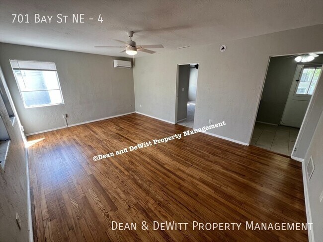 Foto del edificio - 701 Bay St NE