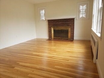 Foto del edificio - 92 Pine Hill Rd
