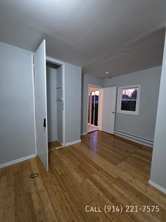 Building Photo - 137 1/2 Morningside Pl-