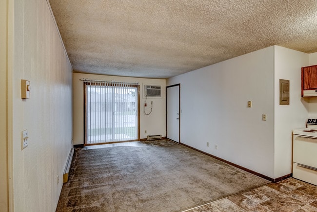 Building Photo - 3008 Eldorado Blvd