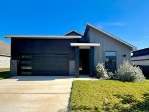 Building Photo - 2230 Wooster St