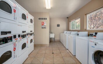 Interior Photo - River's Edge Apartments