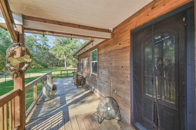 Foto del edificio - 24237 Creekwood Dr