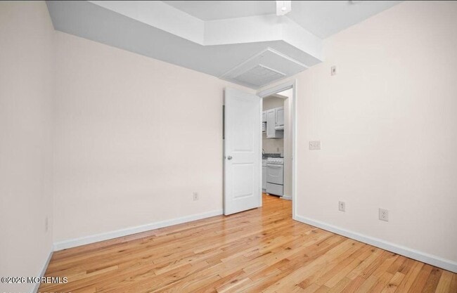 Building Photo - 803 Ocean Ave N