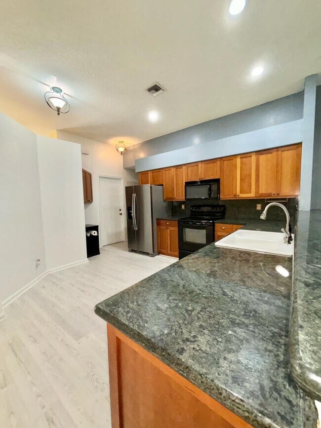 Foto del edificio - 12093 170th Rd N