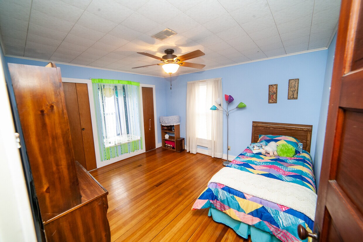 Foto principal - 20113 W Southport Rd