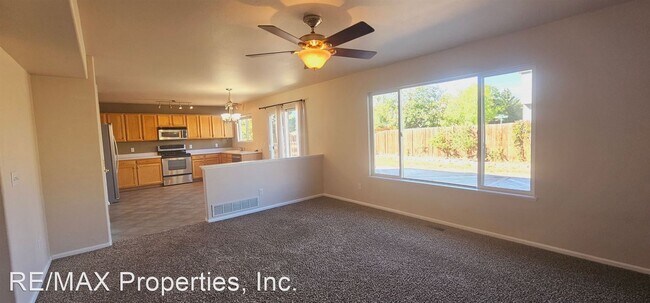 Building Photo - 5 br, 2.5 bath House - 4220 Gracewood Dr