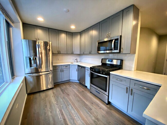 Foto del edificio - 825 N Oakley Blvd