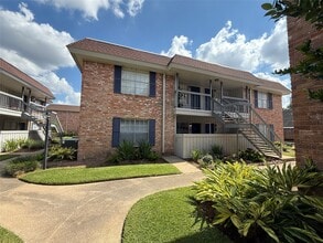 Building Photo - 2350 Bering Dr