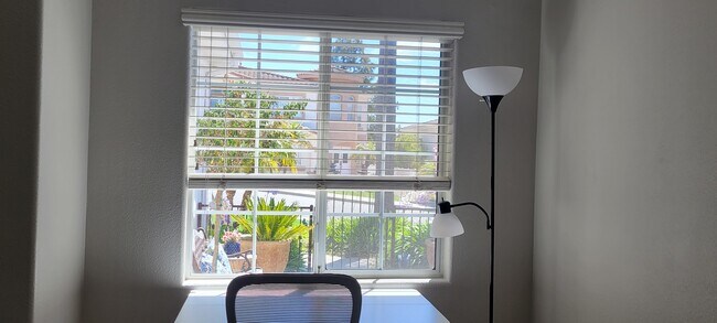 Foto del edificio - 87 Capanna St