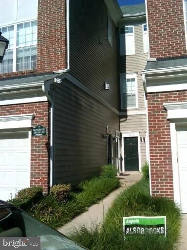 Foto principal - 14280 Hampshire Hall Ct