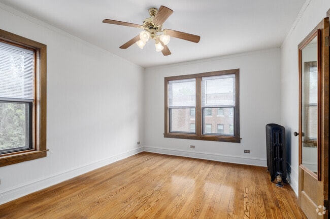 Studio - 370SF - Bedroom - 2256 N. Cleveland