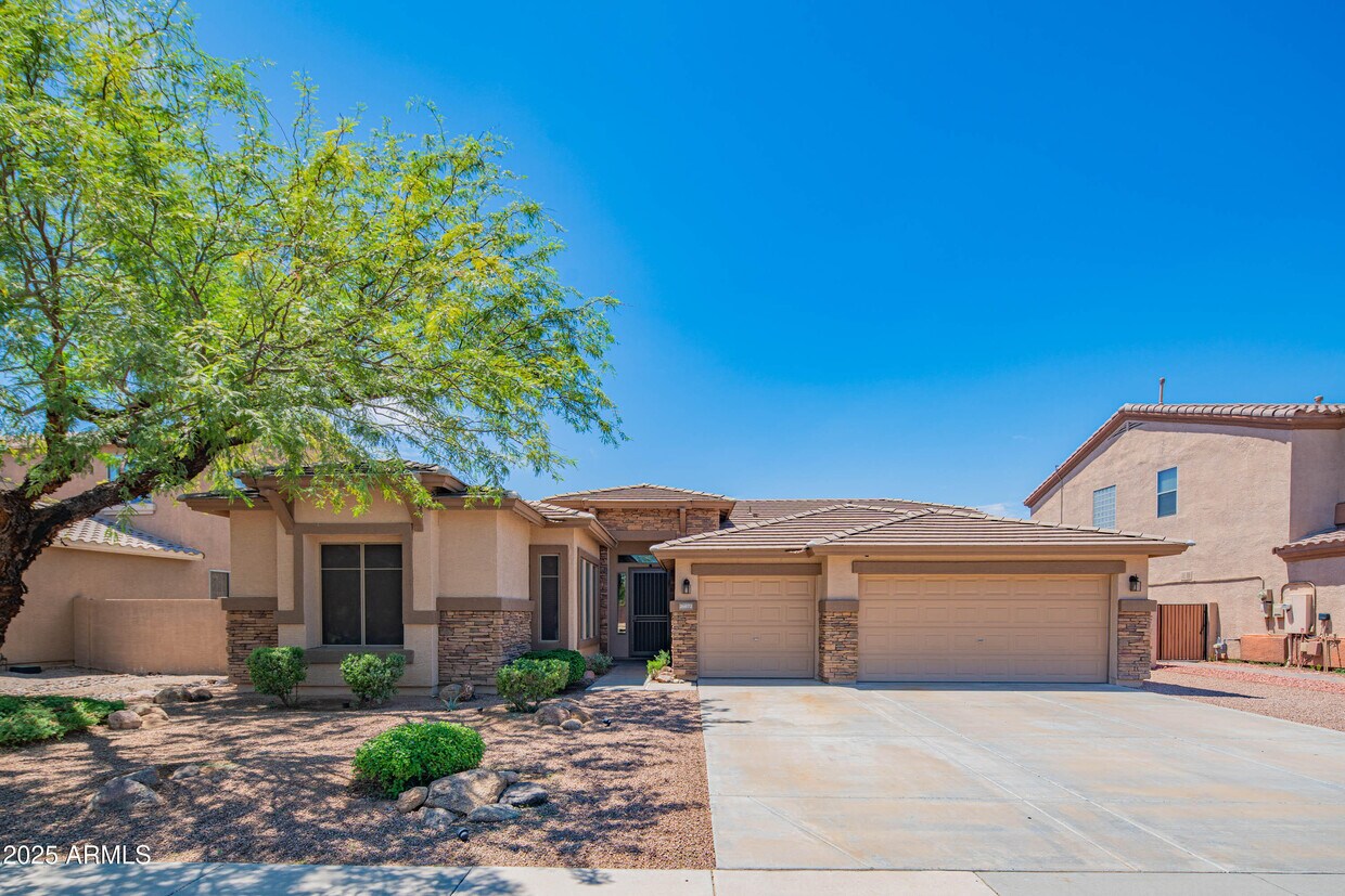 Foto principal - 26072 N 74th Ave