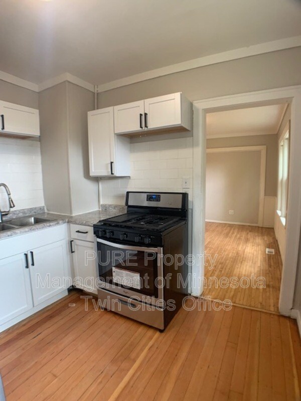 Building Photo - 721 Plum St