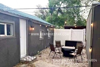 Building Photo - 744 N 11th Ave