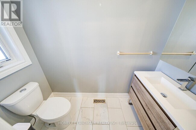 Photo du bâtiment - 2198 Arbourview Dr