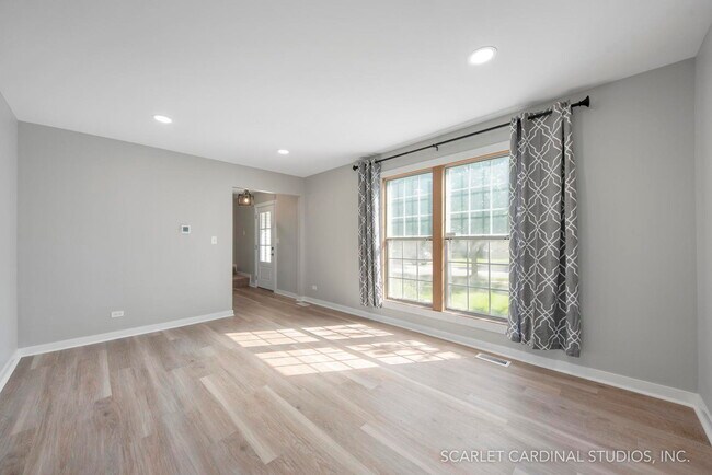 Building Photo - 3111 Gresham Ln W