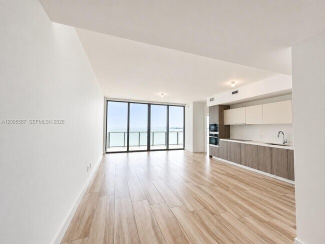 Building Photo - Northeast 7th Avenue, Miami, FL 33137 - 2 BR 2.5 BA condo