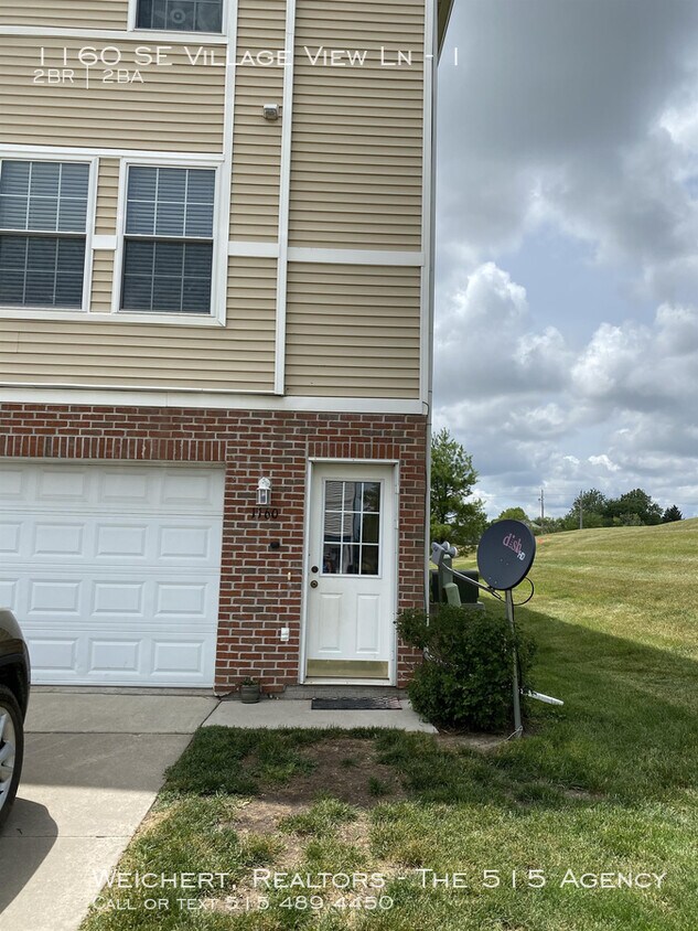 Primary Photo - 1160 SE Village View Ln