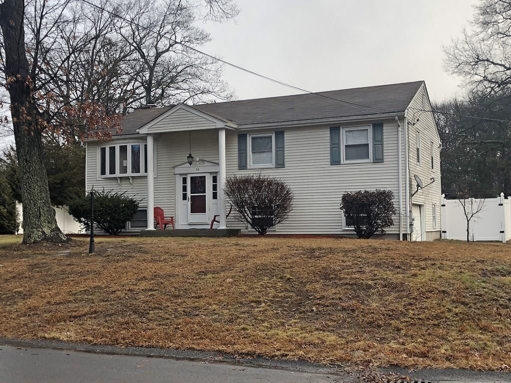 66 Page Rd Unit 1, North Attleborough, MA 02760 Room for Rent in