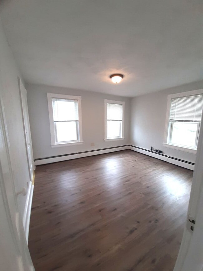 Building Photo - 7-9 Spring Street