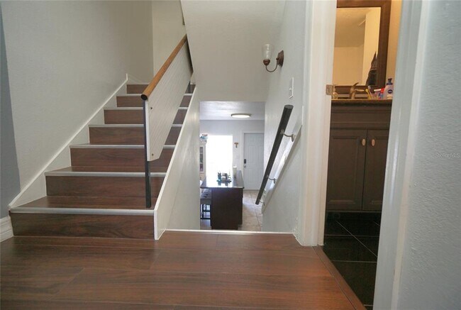 Foto del edificio - 4515 La Capri Ct