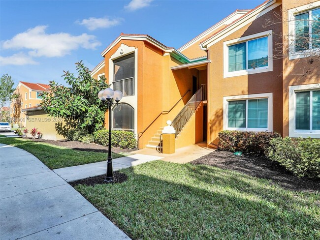 Foto del edificio - 1235 Reserve Way
