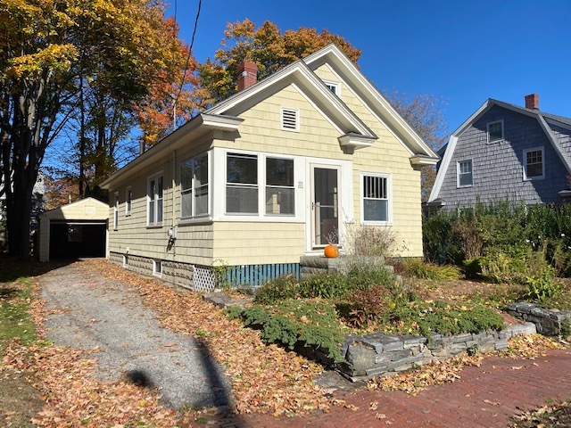 Building Photo - 31 Elmwood St