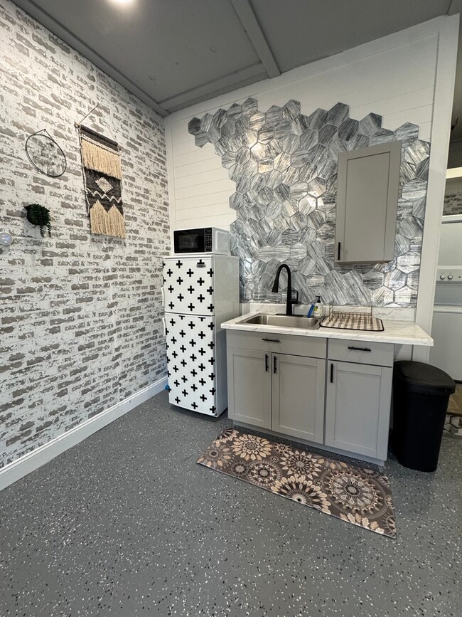 Building Photo - 729 Highway 314