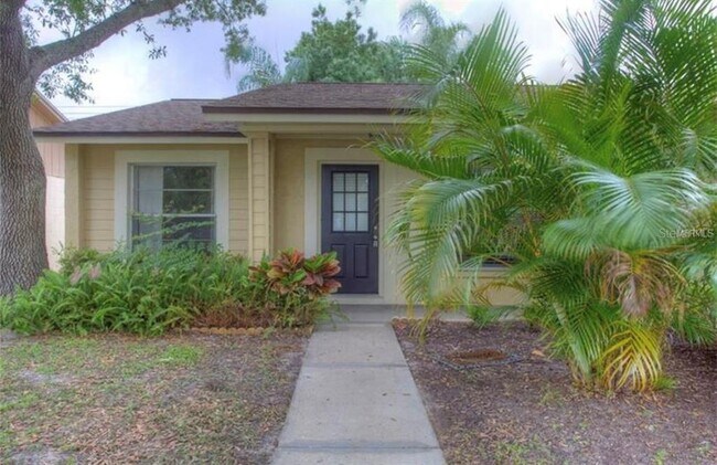 Foto del edificio - 1761 Lakeview Village Dr