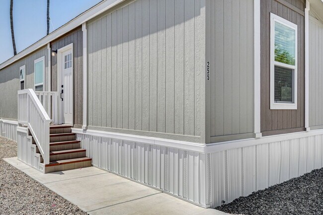 Foto del edificio - 2627 S Lamb Blvd