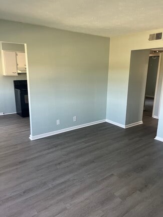 Building Photo - 1515 Steadmantown Ln