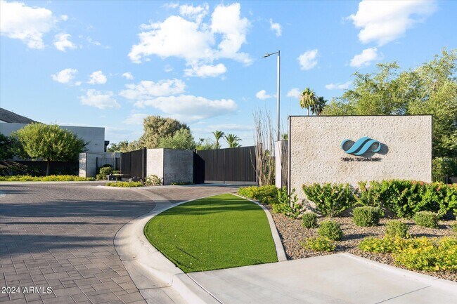 Building Photo - 6147 E Alta Hacienda Dr